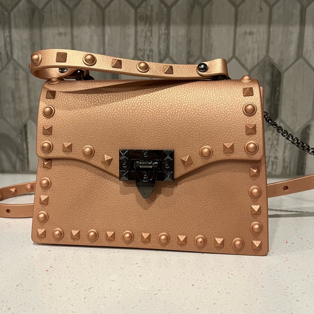 Most Wanted studded Jelly bag in the color copper/Rose Gold
